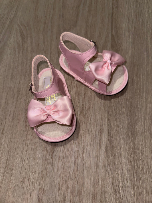 Baby girls pink soft sole sandals