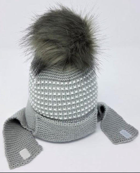 Baby boys grey pom pom hat