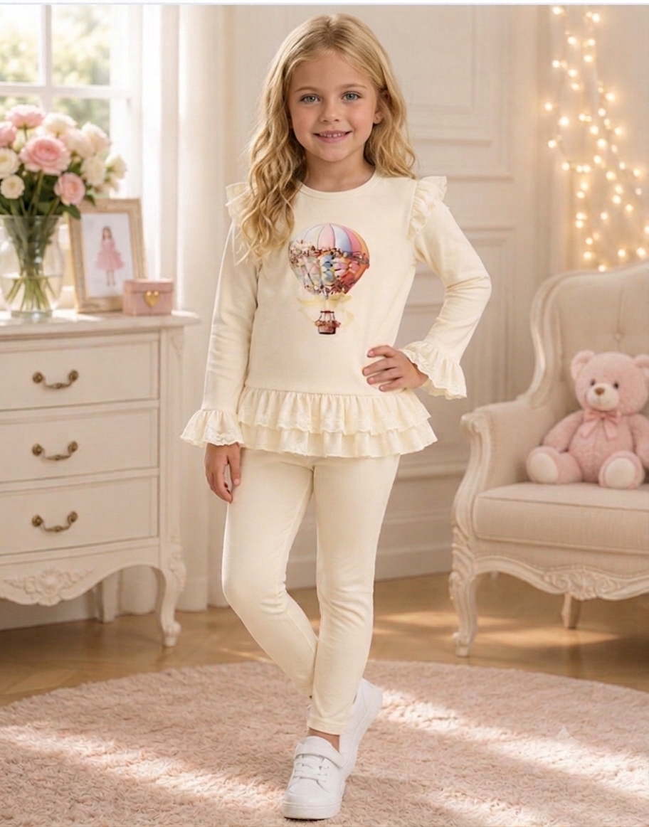 Cream leggings set with hot hair balloon