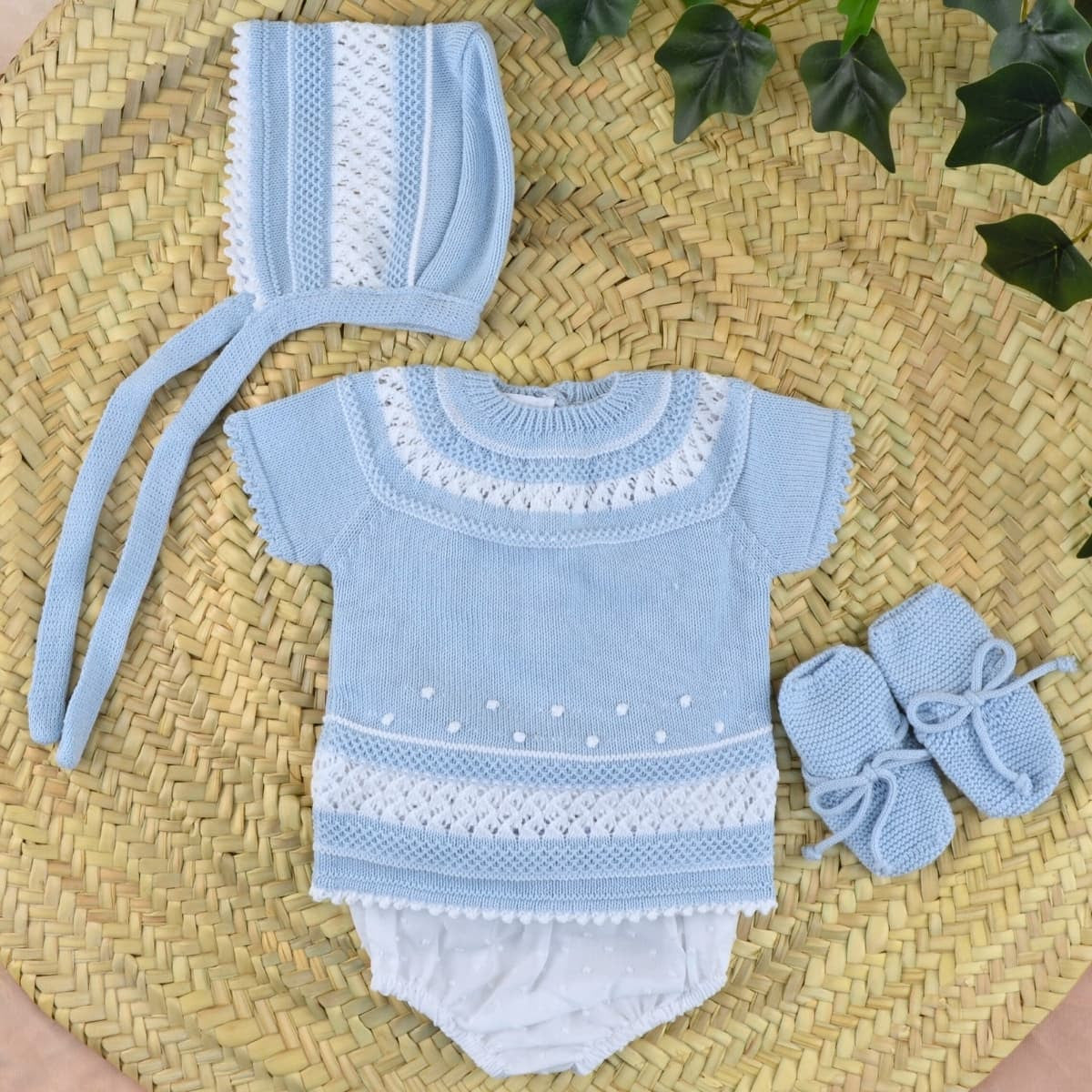 Baby boys blue and white dulce de fresa 4 piece set