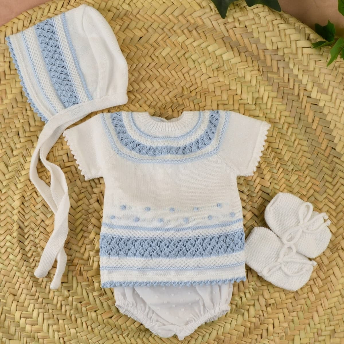 Baby boys white and blue dulce de fresa 4 piece set